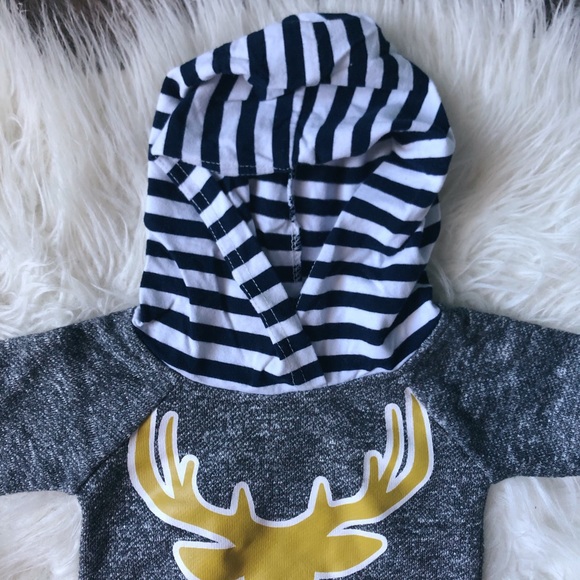 Grey Sweatshirt with Striped Hood - Picture 3 of 5